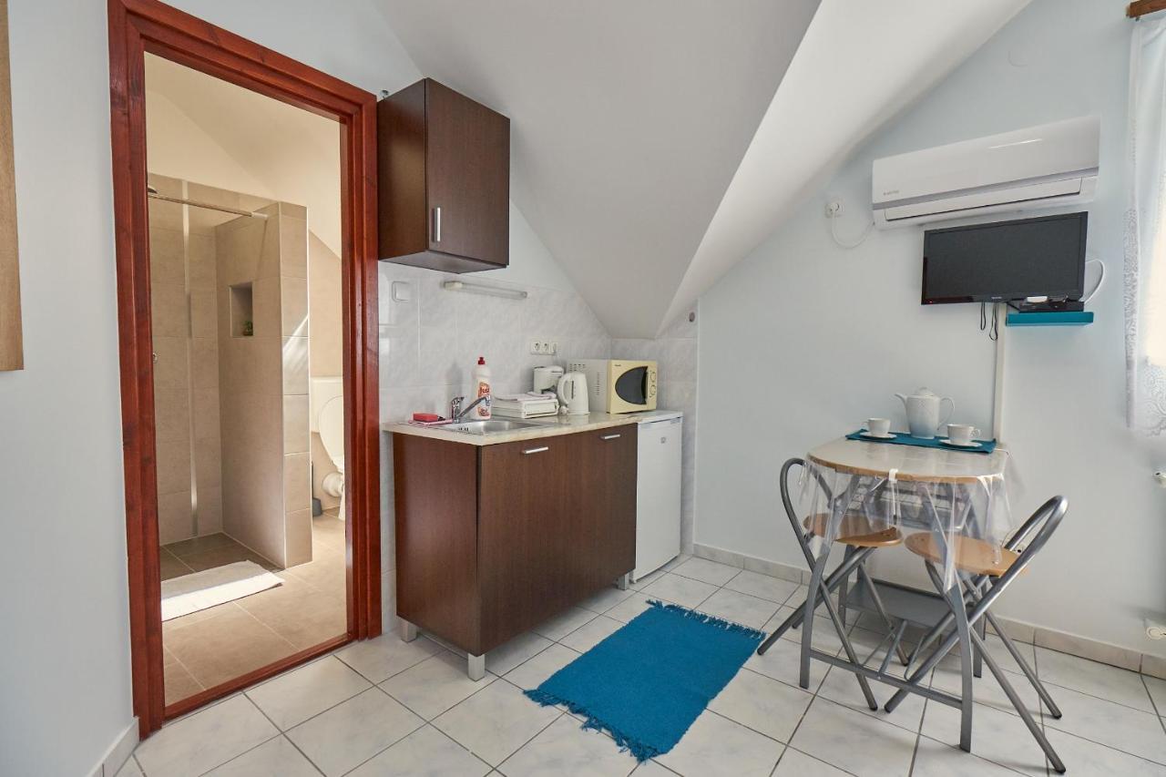 Amulett Studios Apartment Hajdúszoboszló Exteriör bild