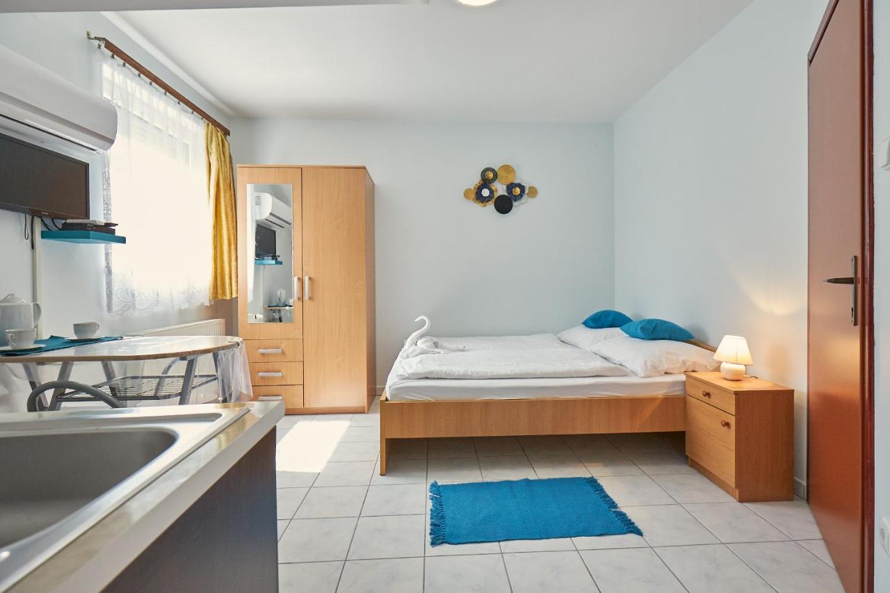 Amulett Studios Apartment Hajdúszoboszló Exteriör bild